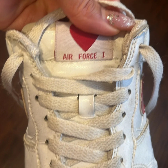 Nike sneakers size 8 Air Force 1 low Valentine 💌 - Picture 10 of 12
